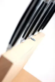 Magnetický stojan na nože přírodní buk